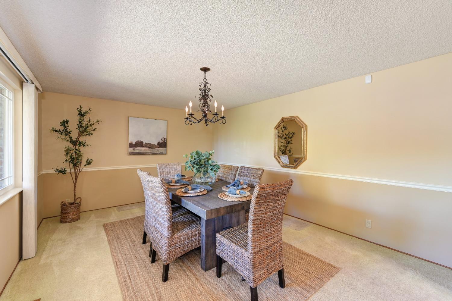 Detail Gallery Image 12 of 63 For 8460 Laurel Ln, Granite Bay,  CA 95746 - 3 Beds | 2/1 Baths