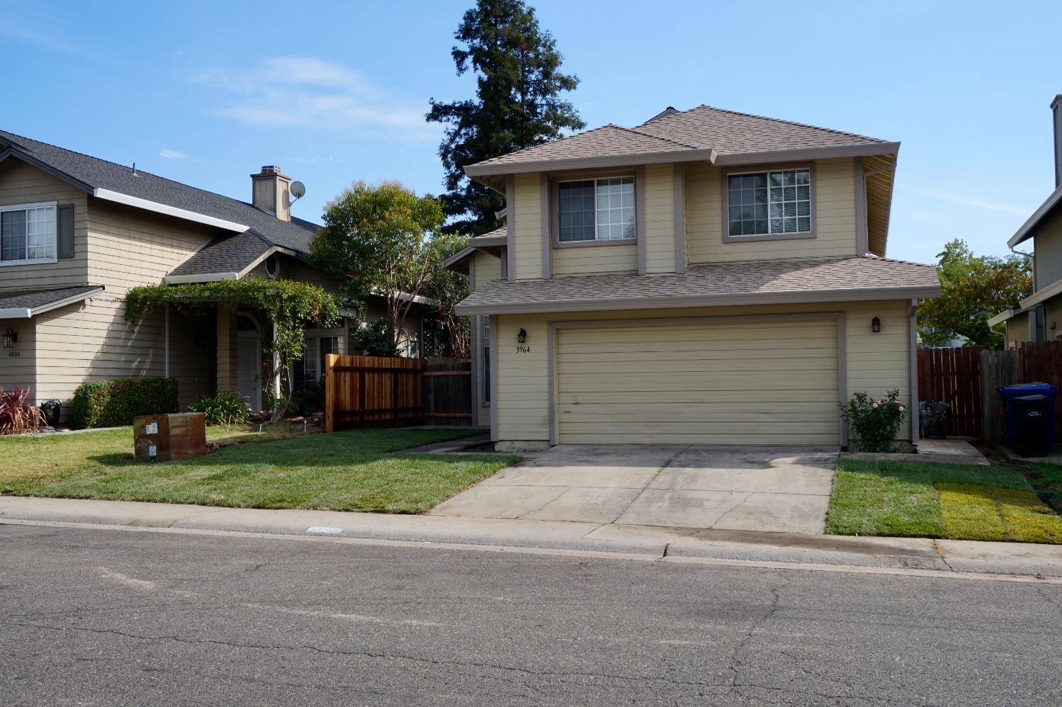 Detail Gallery Image 2 of 31 For 3964 Grey Livery Way, Antelope,  CA 95843 - 4 Beds | 2/1 Baths