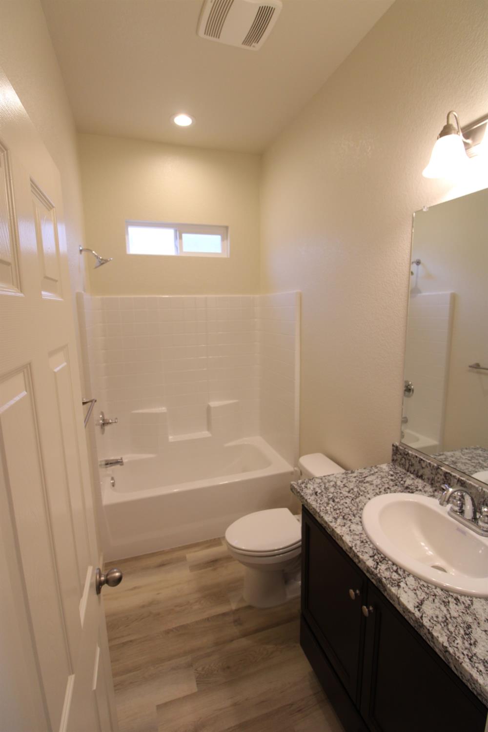 Detail Gallery Image 8 of 13 For 6236 Chavez Ct, Riverbank,  CA 95367 - 3 Beds | 2 Baths