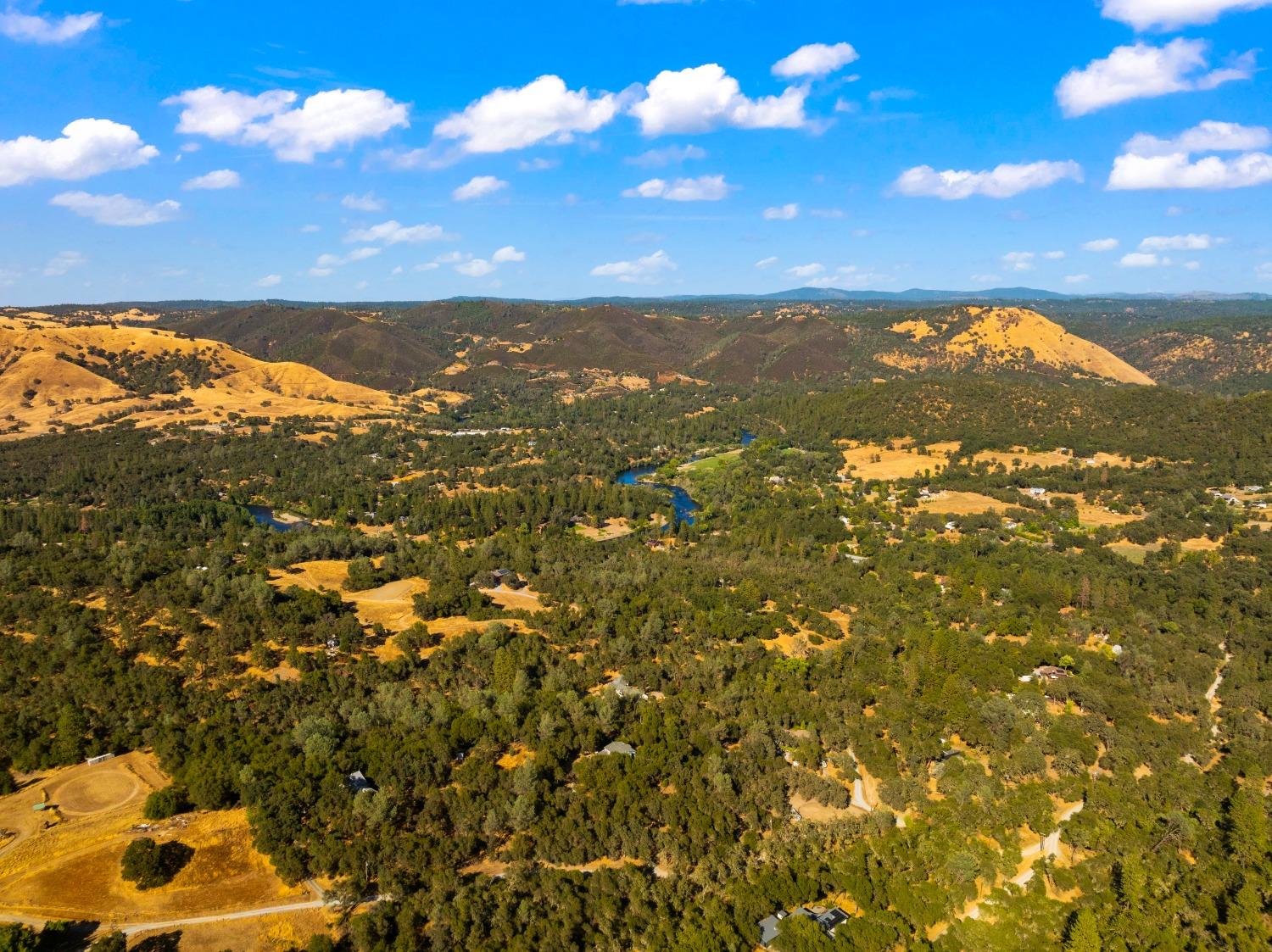 Detail Gallery Image 2 of 57 For 5105 Glory View Dr, Placerville,  CA 95667 - 4 Beds | 2/2 Baths