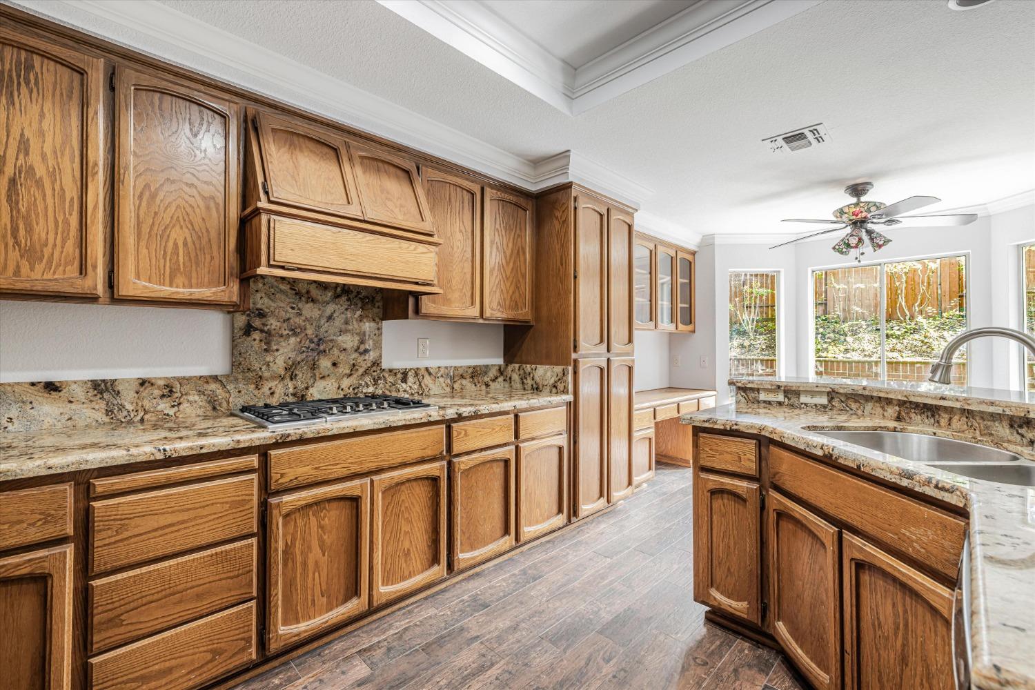 Detail Gallery Image 17 of 39 For 100 Hesiler Ct, Folsom,  CA 95630 - 4 Beds | 2 Baths