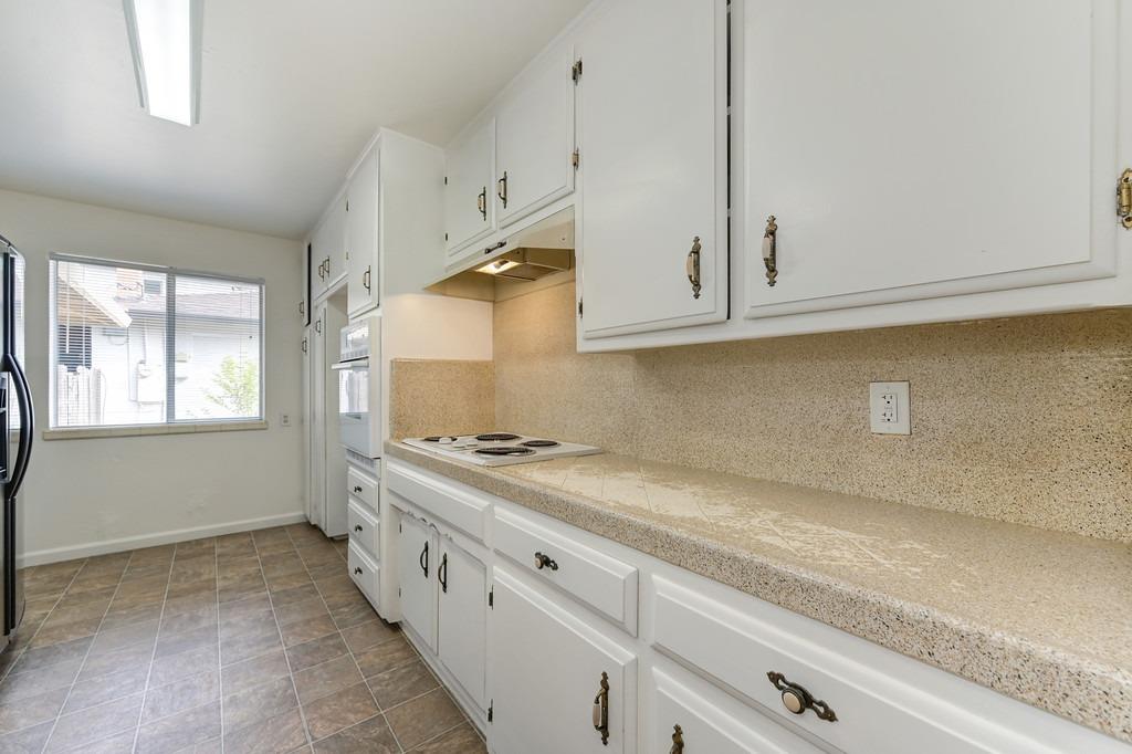 Detail Gallery Image 19 of 31 For 2205 Gila Way, Sacramento,  CA 95864 - 2 Beds | 2 Baths