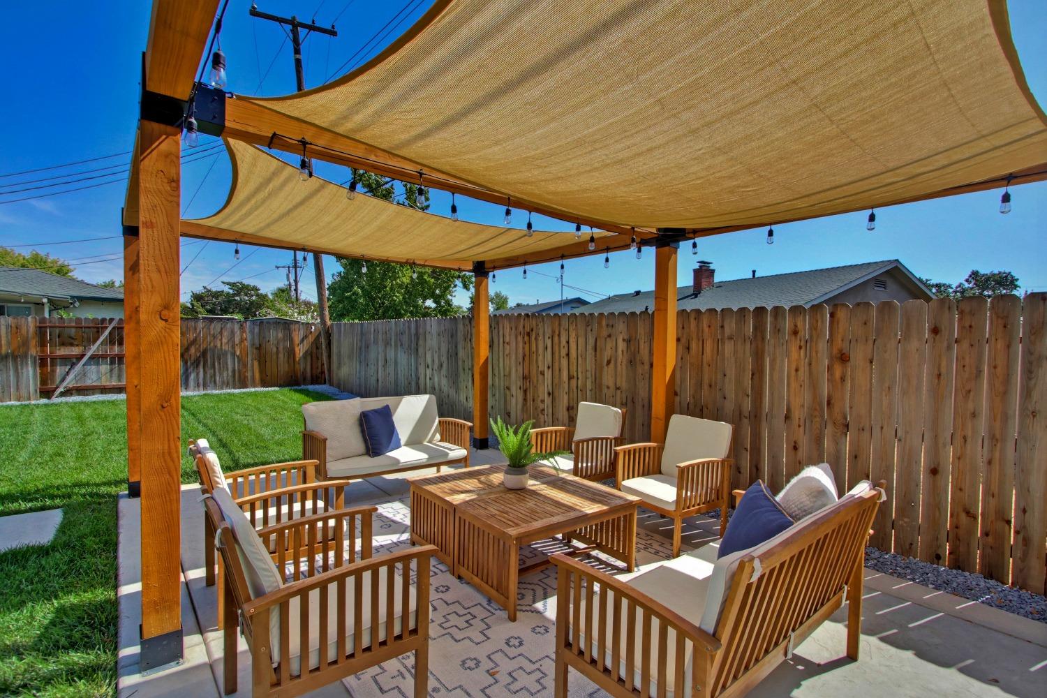 Detail Gallery Image 38 of 46 For 5208 Rambler Way, Sacramento,  CA 95864 - 3 Beds | 2 Baths