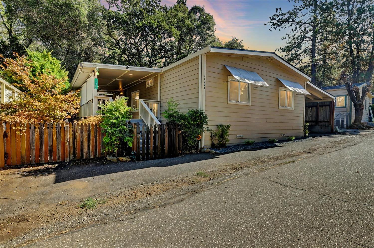 Detail Gallery Image 1 of 1 For 11294 Sierra Cir, Penn Valley,  CA 95946 - 3 Beds | 2 Baths