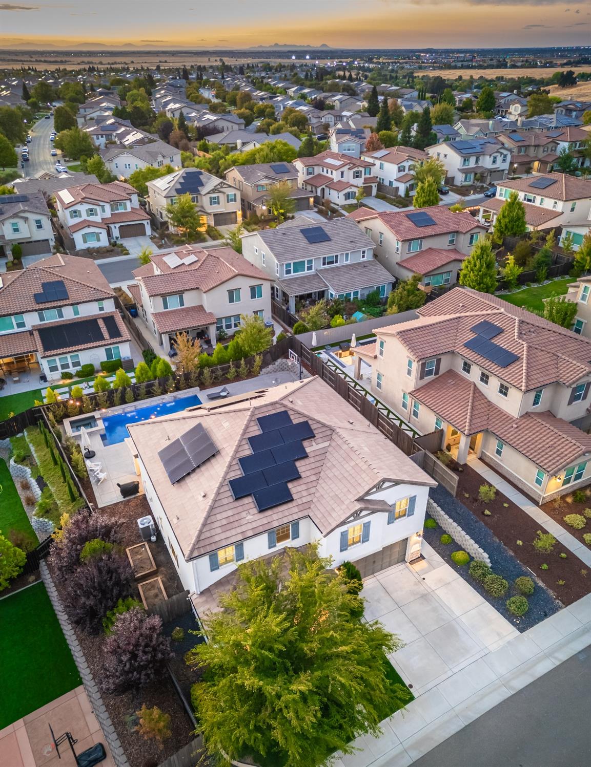 Detail Gallery Image 82 of 87 For 808 Dandelion Ln, Rocklin,  CA 95765 - 5 Beds | 4/1 Baths