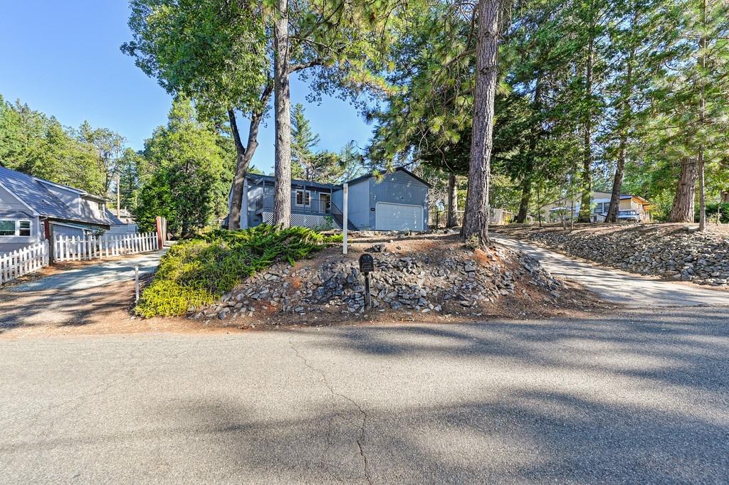 Detail Gallery Image 1 of 1 For 11360 Edward Dr, Grass Valley,  CA 95949 - 3 Beds | 2 Baths