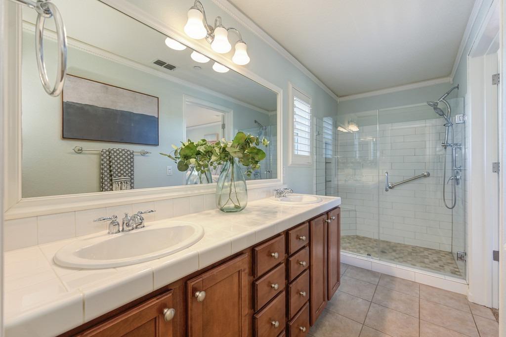 Detail Gallery Image 19 of 29 For 1701 Rivage Cir, Folsom,  CA 95630 - 2 Beds | 2/1 Baths