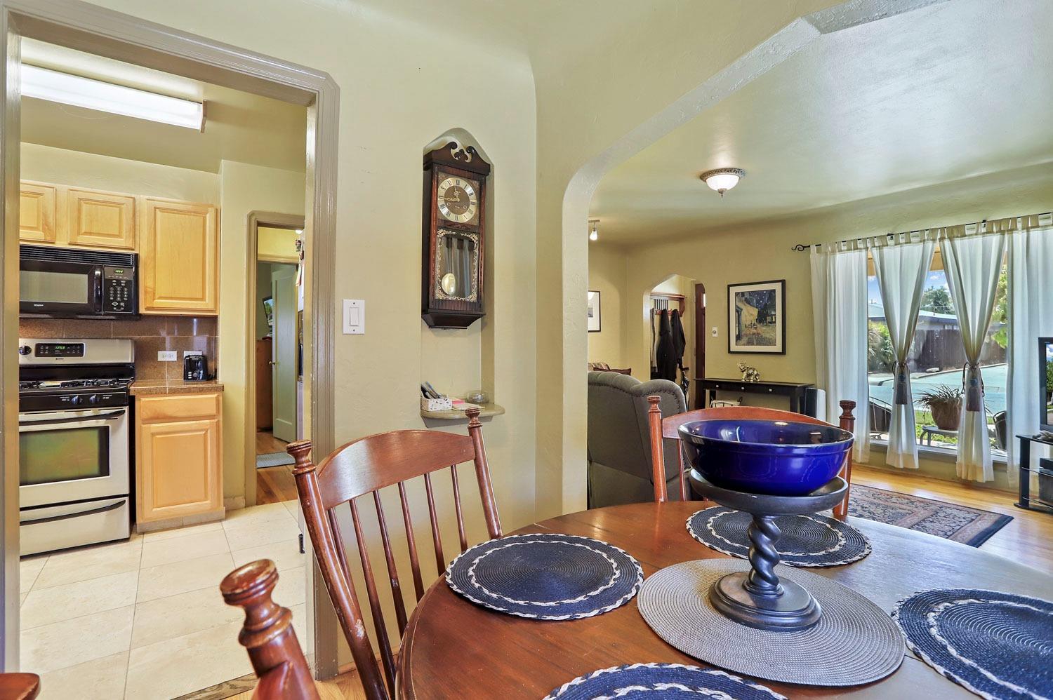 Detail Gallery Image 14 of 42 For 309 Mission St, Lodi,  CA 95240 - 3 Beds | 2 Baths