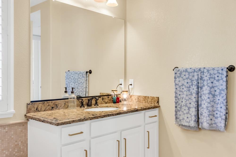 Detail Gallery Image 72 of 91 For 2511 Orsay Way, El Dorado Hills,  CA 95762 - 5 Beds | 5/1 Baths