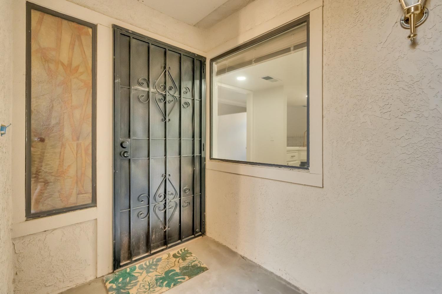 Detail Gallery Image 10 of 44 For 1111 Cedar Creek Dr #25,  Modesto,  CA 95355 - 3 Beds | 2 Baths