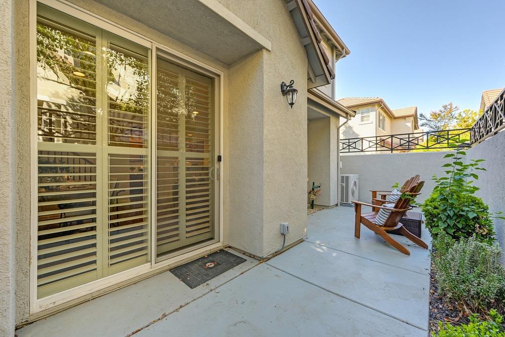 Detail Gallery Image 24 of 29 For 1701 Rivage Cir, Folsom,  CA 95630 - 2 Beds | 2/1 Baths