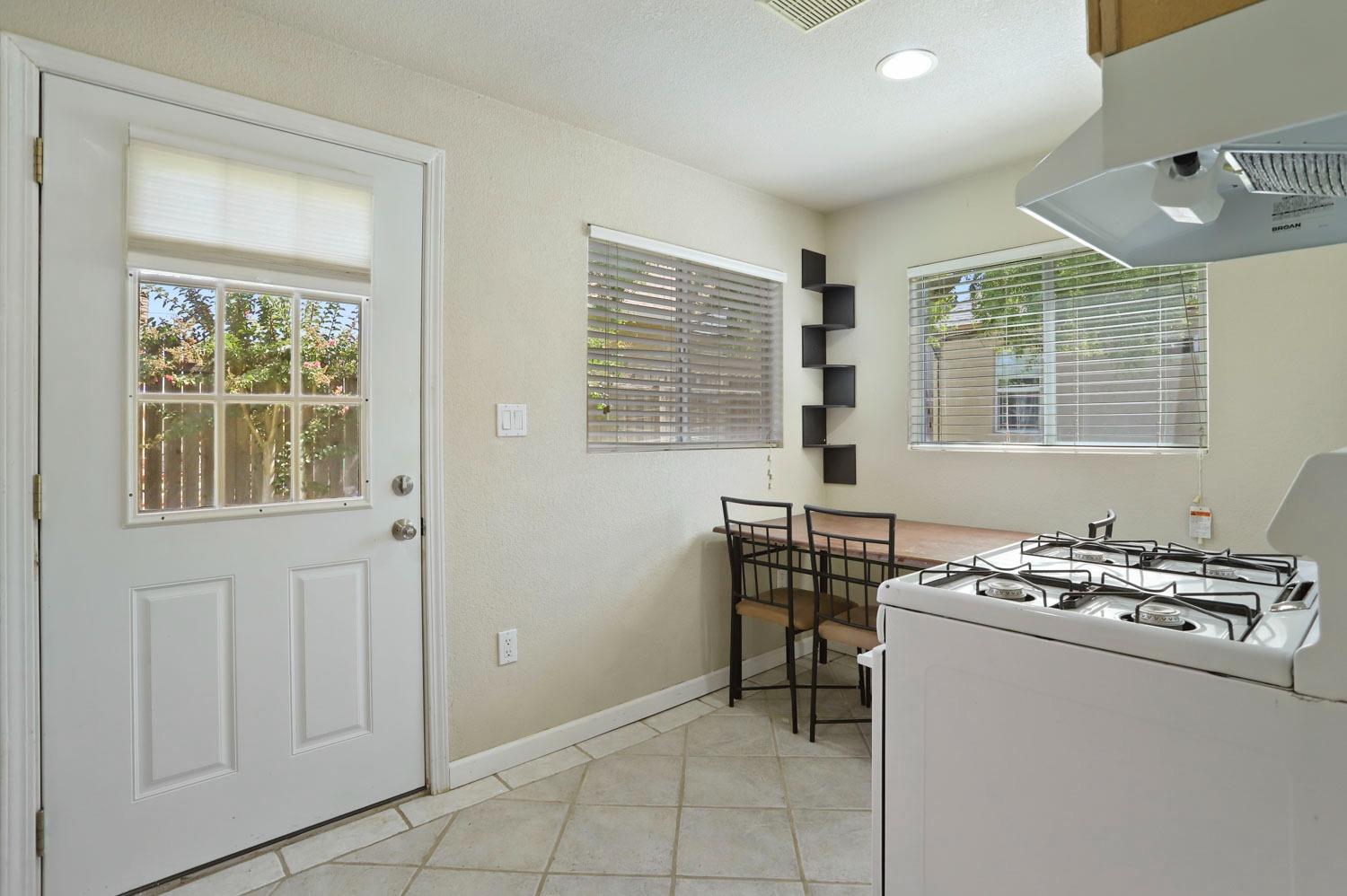 Detail Gallery Image 34 of 42 For 309 Mission St, Lodi,  CA 95240 - 3 Beds | 2 Baths