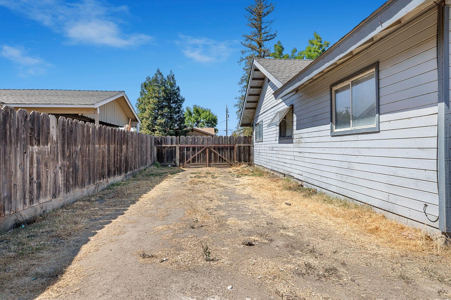 Detail Gallery Image 42 of 58 For 1509 Roosevelt, Chowchilla,  CA 93610 - 3 Beds | 2 Baths