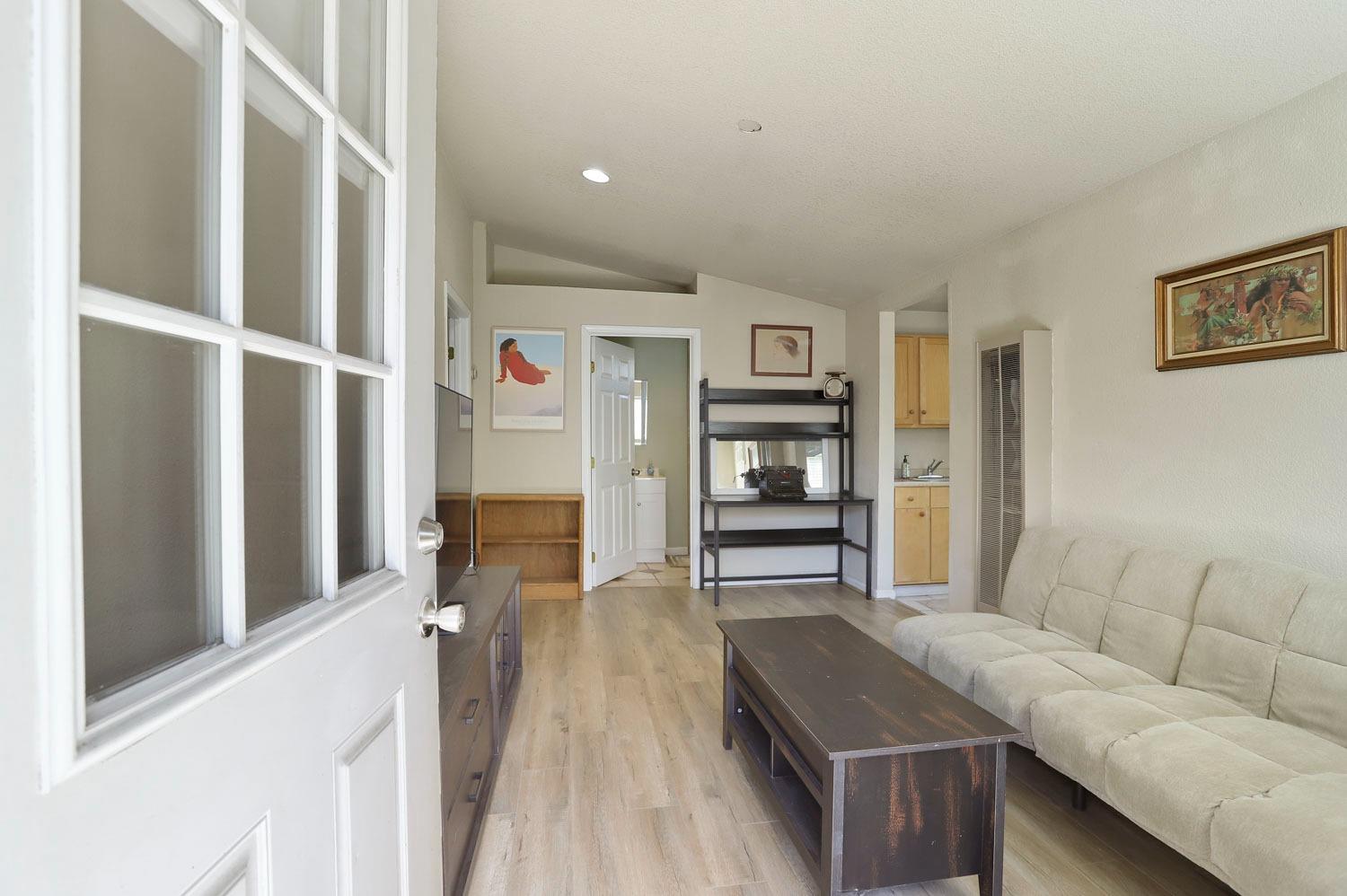 Detail Gallery Image 31 of 42 For 309 Mission St, Lodi,  CA 95240 - 3 Beds | 2 Baths