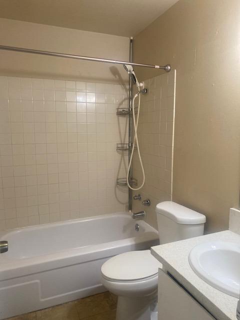 Detail Gallery Image 11 of 13 For 4528 Greenholme Dr #1,  Sacramento,  CA 95842 - 2 Beds | 1 Baths