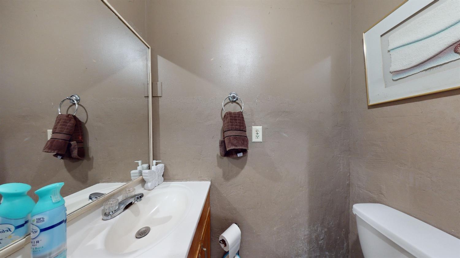 Detail Gallery Image 10 of 52 For 2536 Don Pedro Rd, Ceres,  CA 95307 - 3 Beds | 1/1 Baths