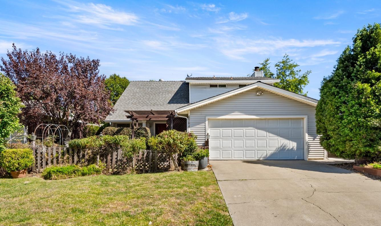 Detail Gallery Image 1 of 1 For 6704 Waxwing Way, Sacramento,  CA 95842 - 3 Beds | 2/1 Baths