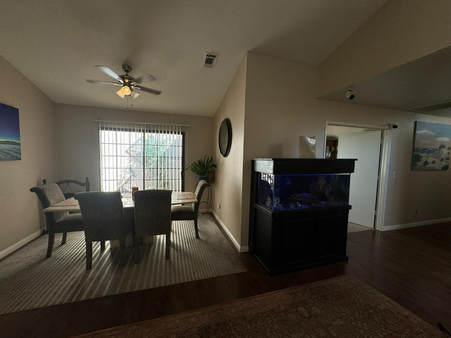 Detail Gallery Image 17 of 49 For 8185 Shane Ln, Citrus Heights,  CA 95610 - 3 Beds | 2 Baths