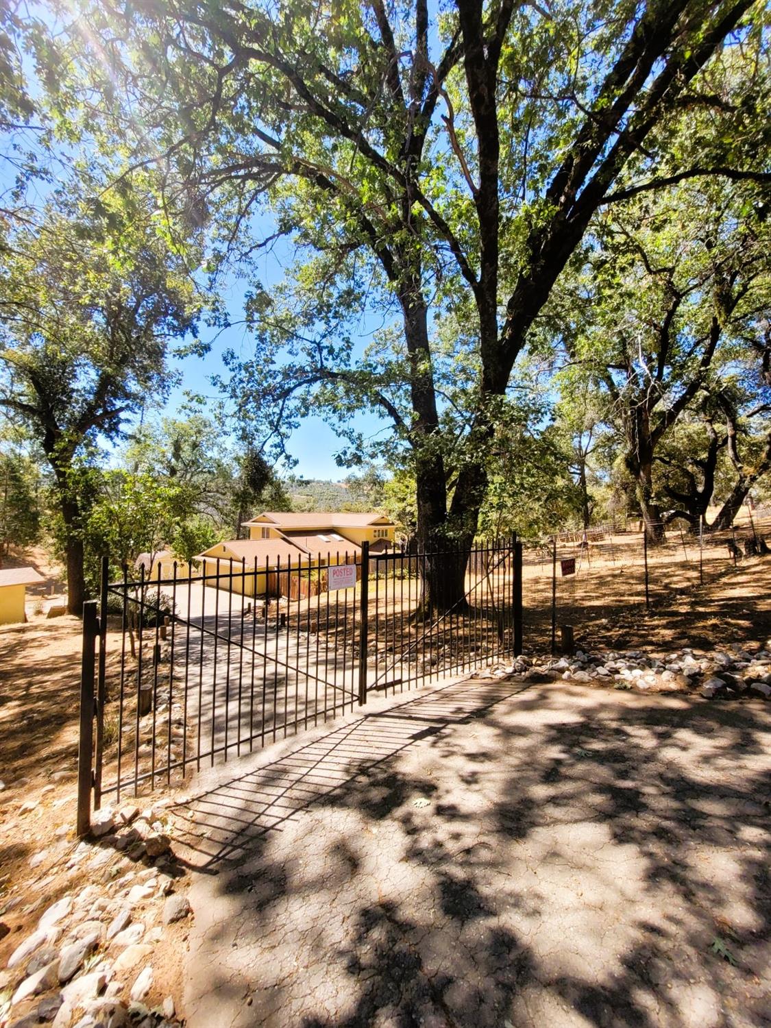 Wendell Road, Mountain Ranch, California image 3