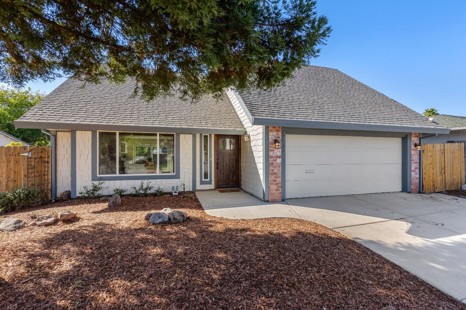 Detail Gallery Image 1 of 1 For 5730 Casa Grande Ave, Rocklin,  CA 95677 - 5 Beds | 2/1 Baths