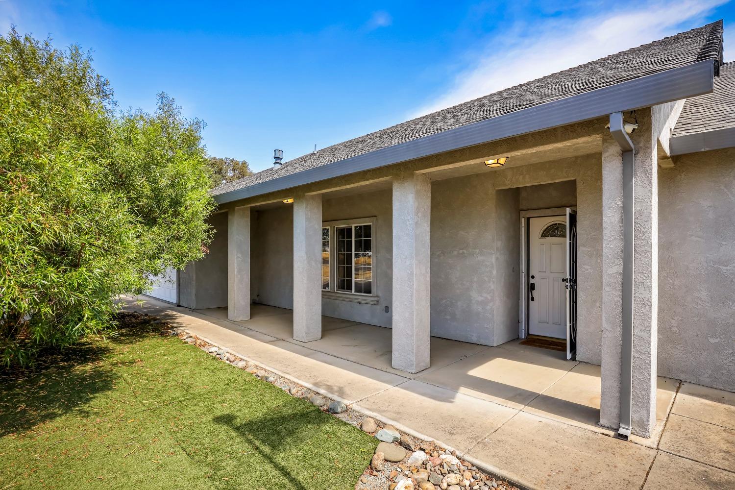 Detail Gallery Image 9 of 78 For 2405 Berkesey Dr, Valley Springs,  CA 95252 - 3 Beds | 2 Baths