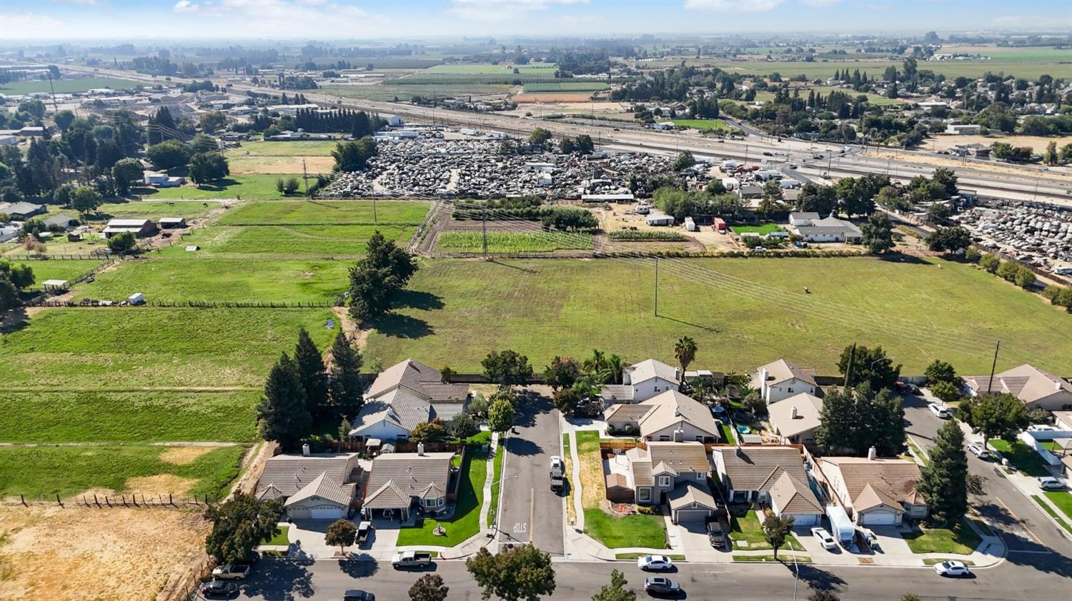 Detail Gallery Image 32 of 32 For 932 Chris Ln, Turlock,  CA 95380 - 4 Beds | 2 Baths