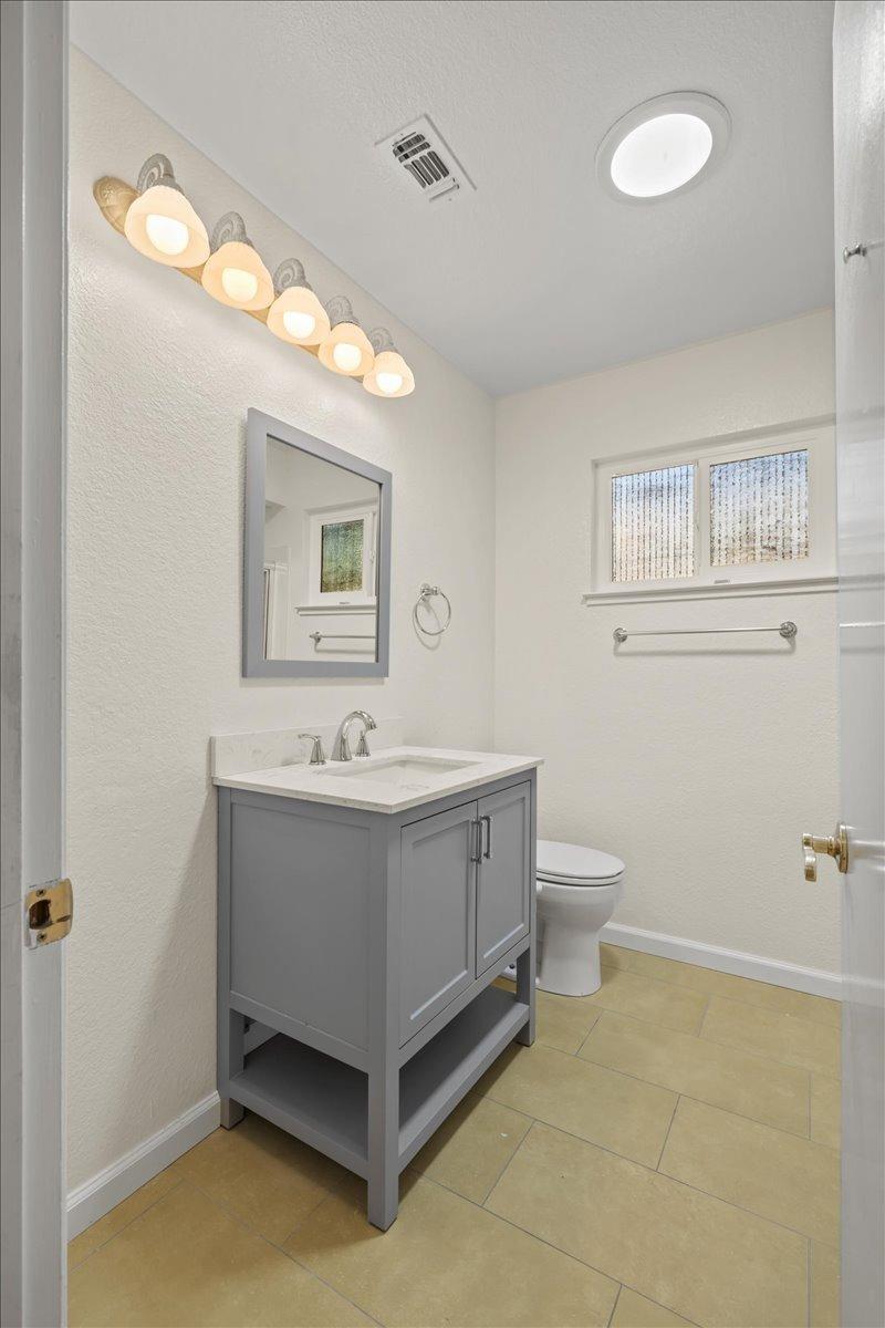 Detail Gallery Image 17 of 24 For 7603 Kavooras Dr, Sacramento,  CA 95831 - 2 Beds | 1 Baths