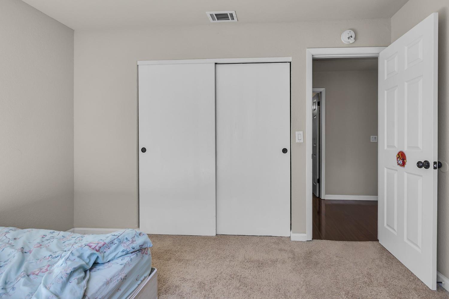 Detail Gallery Image 22 of 34 For 8182 Halbrite Way, Sacramento,  CA 95828 - 3 Beds | 2 Baths