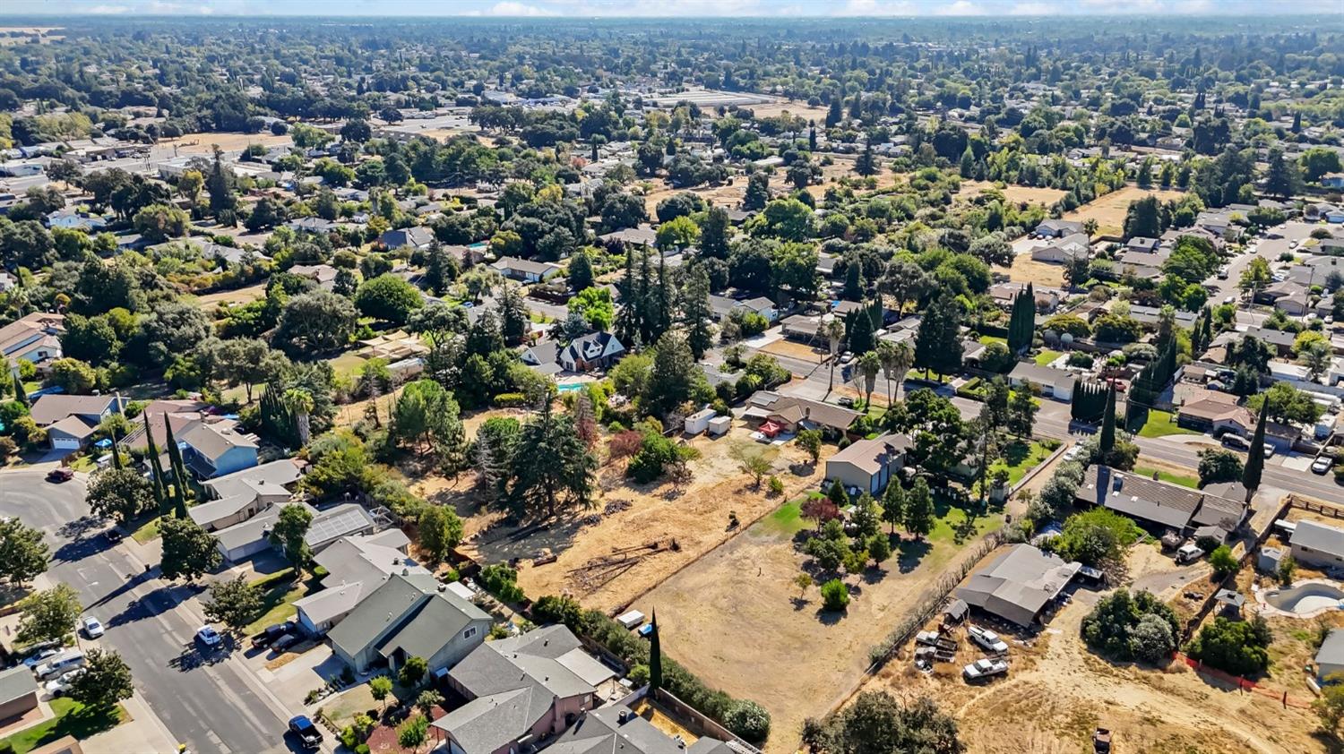 Detail Gallery Image 32 of 34 For 2233 Lucile Ave, Stockton,  CA 95209 - 3 Beds | 2/1 Baths