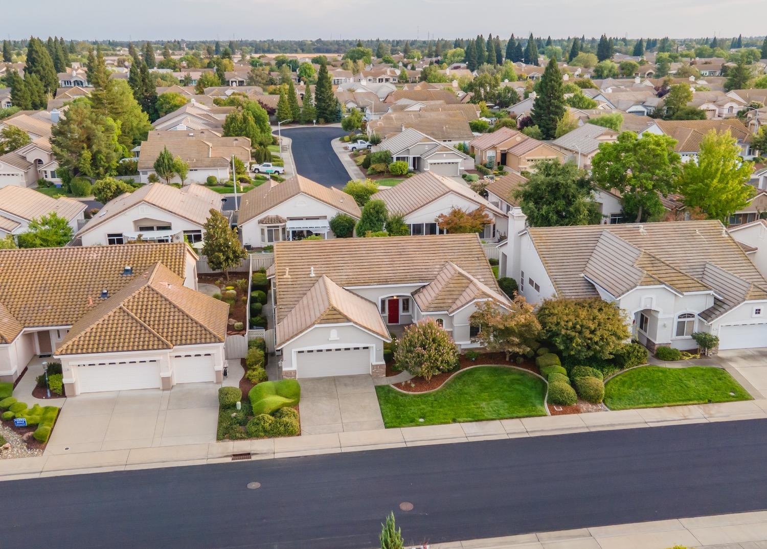 Detail Gallery Image 6 of 51 For 7752 Rosestone Ln, Roseville,  CA 95747 - 2 Beds | 2 Baths