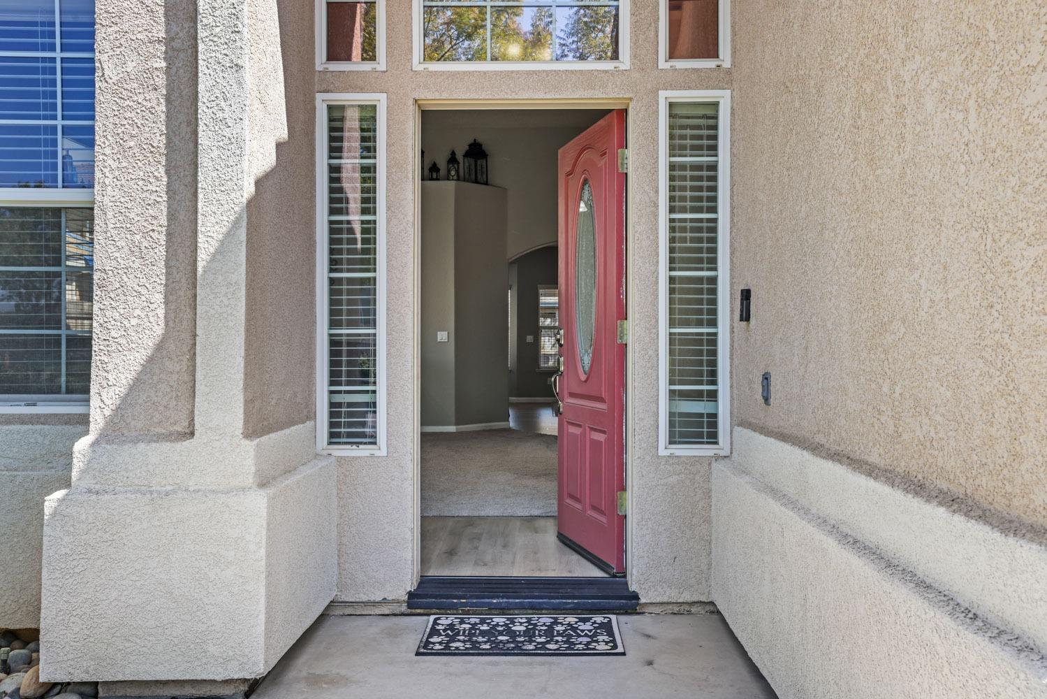 Detail Gallery Image 3 of 36 For 4552 Sugar Oak Dr, Turlock,  CA 95382 - 4 Beds | 2/1 Baths