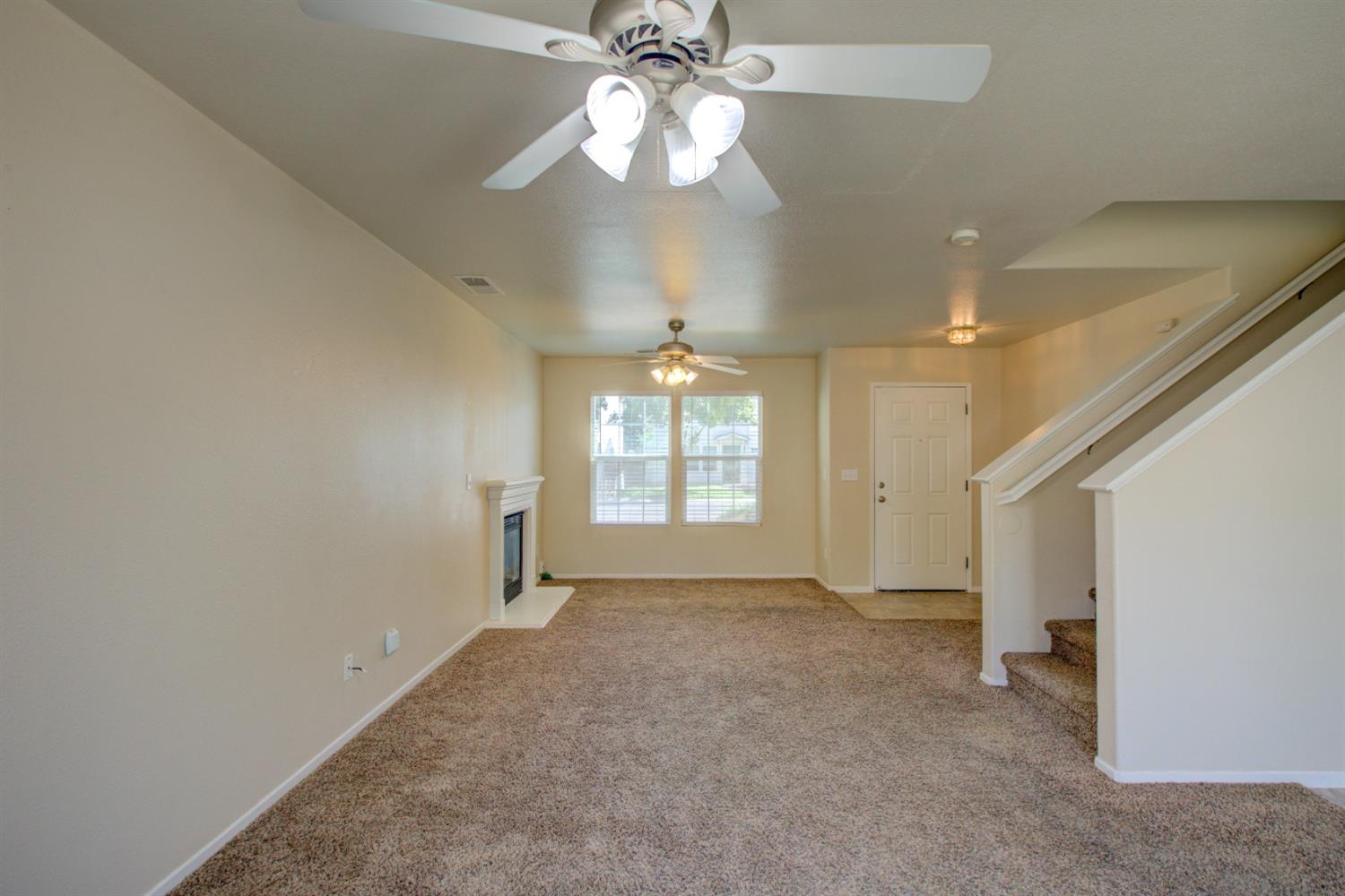 Detail Gallery Image 9 of 51 For 3751 Morning Glory Ave, Merced,  CA 95348 - 3 Beds | 2/1 Baths