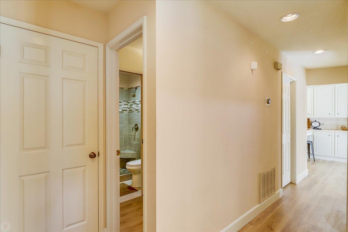 Detail Gallery Image 29 of 65 For 250 W Rumble Rd #D,  Modesto,  CA 95350 - 3 Beds | 2 Baths