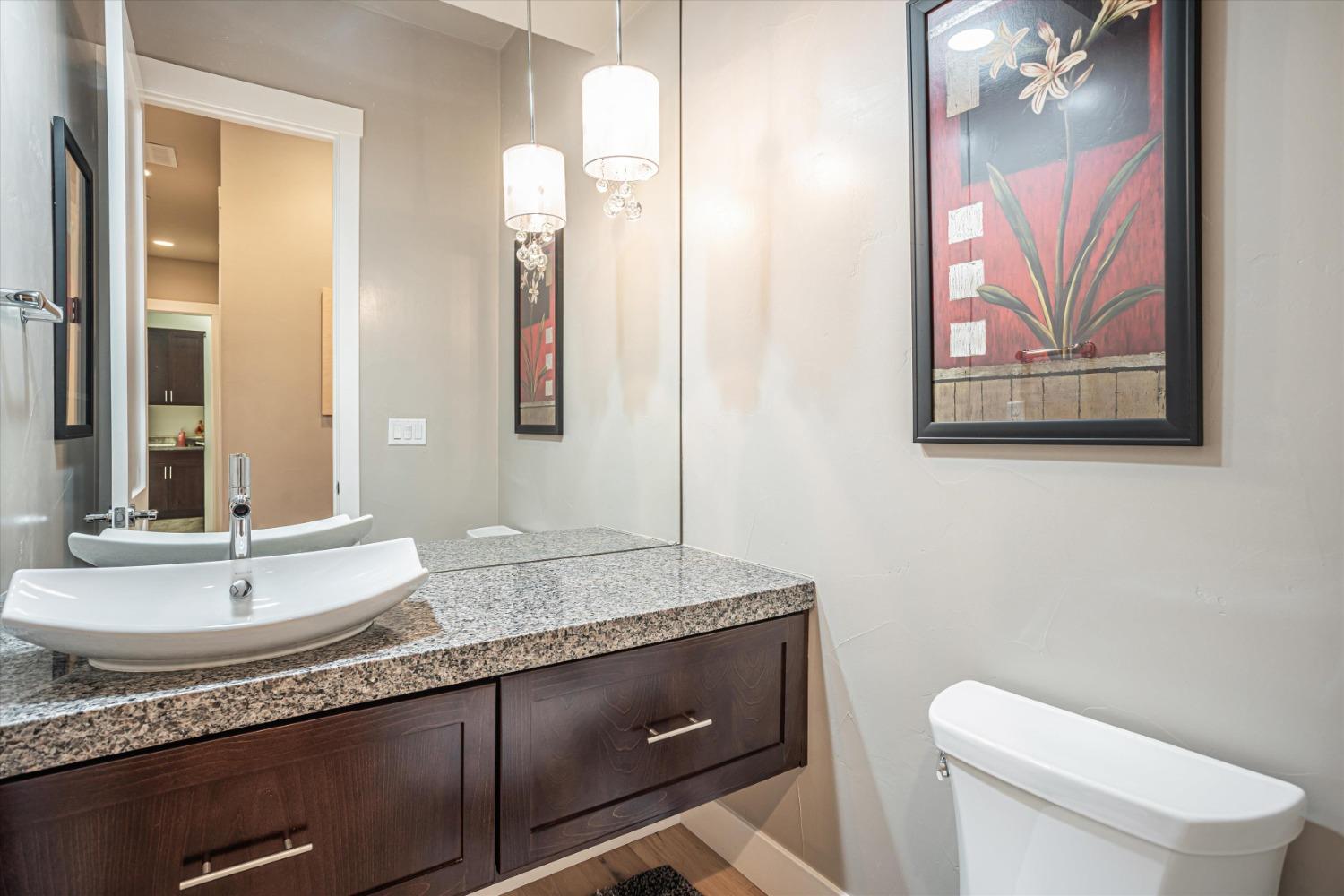 Detail Gallery Image 52 of 79 For 3530 Serramont Ct, Carmichael,  CA 95608 - 5 Beds | 3/1 Baths