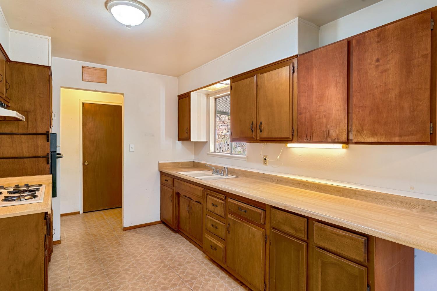 Detail Gallery Image 12 of 68 For 3508 Braden Ln, Camino,  CA 95709 - 3 Beds | 2 Baths