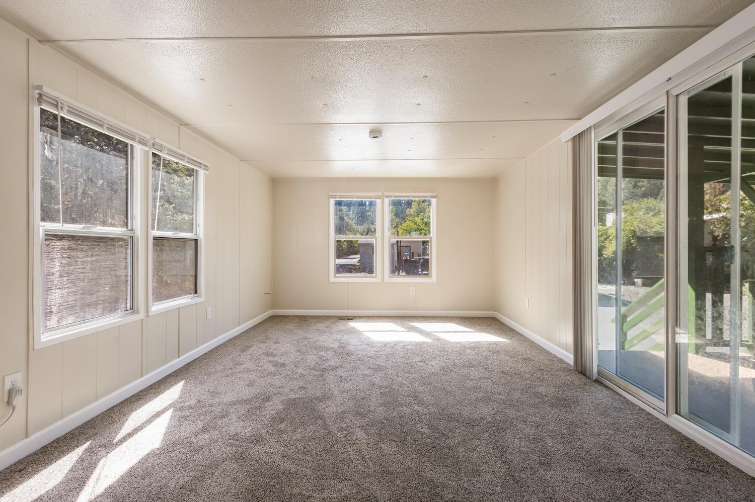 Detail Gallery Image 12 of 44 For 135 Ponderosa Way 28, Colfax,  CA 95713 - 2 Beds | 1 Baths