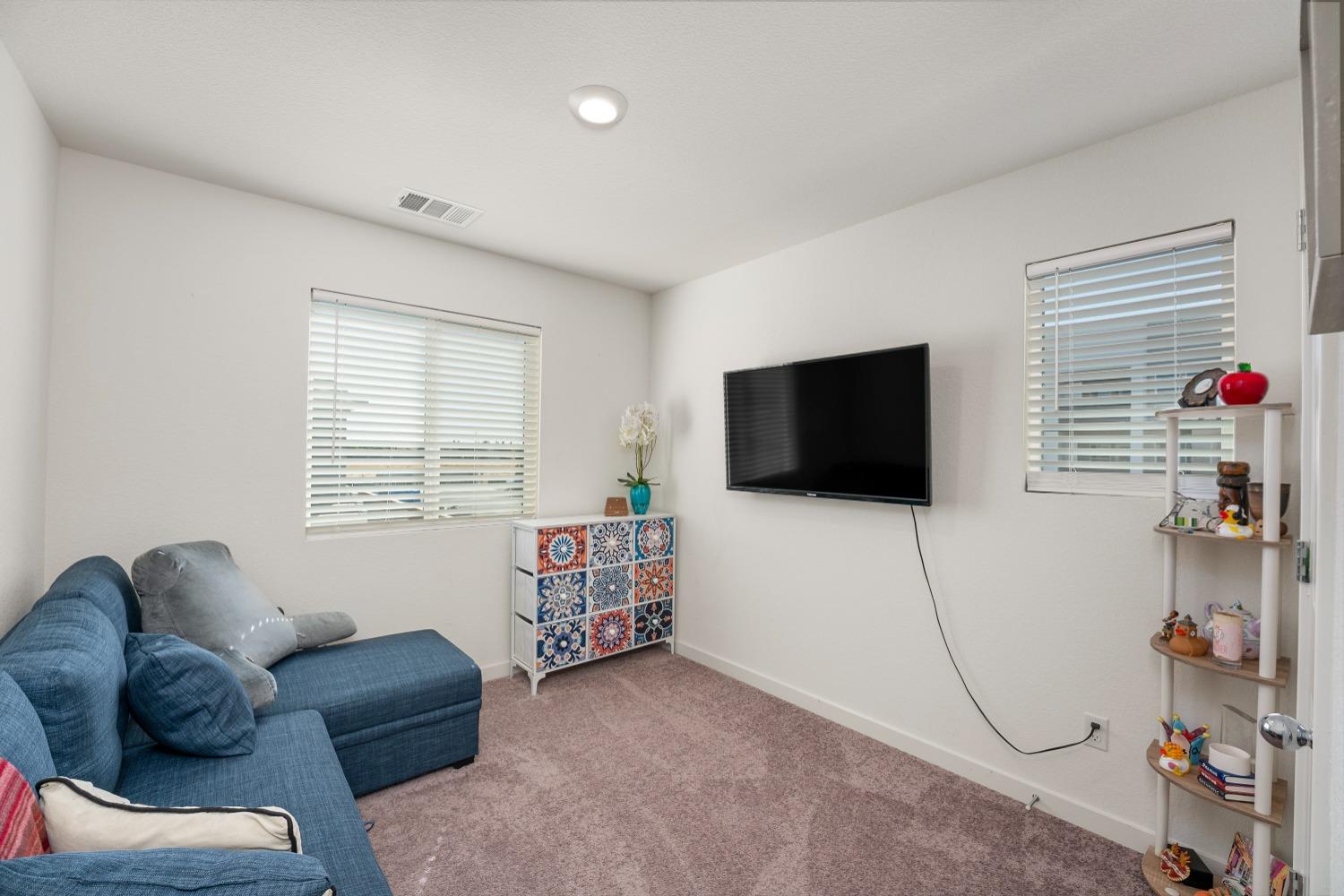 Detail Gallery Image 29 of 61 For 5185 Cumberland Dr, Roseville,  CA 95747 - 3 Beds | 2 Baths