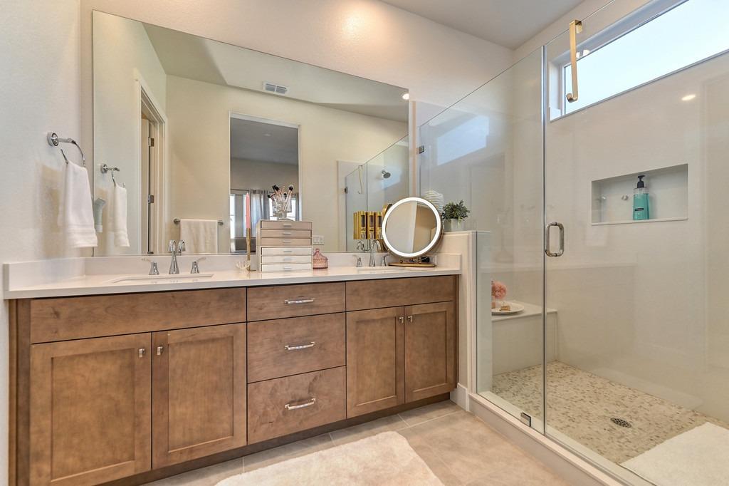 Detail Gallery Image 24 of 35 For 4303 Eagle View Way, Folsom,  CA 95630 - 2 Beds | 2 Baths