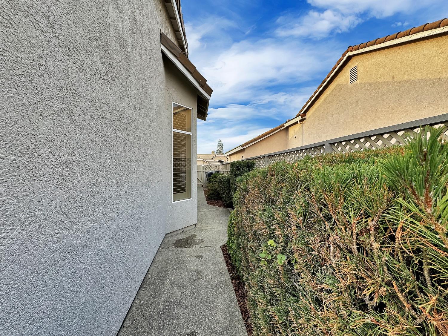 Detail Gallery Image 47 of 51 For 7752 Rosestone Ln, Roseville,  CA 95747 - 2 Beds | 2 Baths