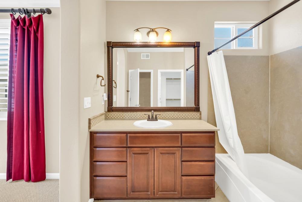 Detail Gallery Image 18 of 40 For 3919 Streamline St, Sacramento,  CA 95834 - 3 Beds | 2/1 Baths