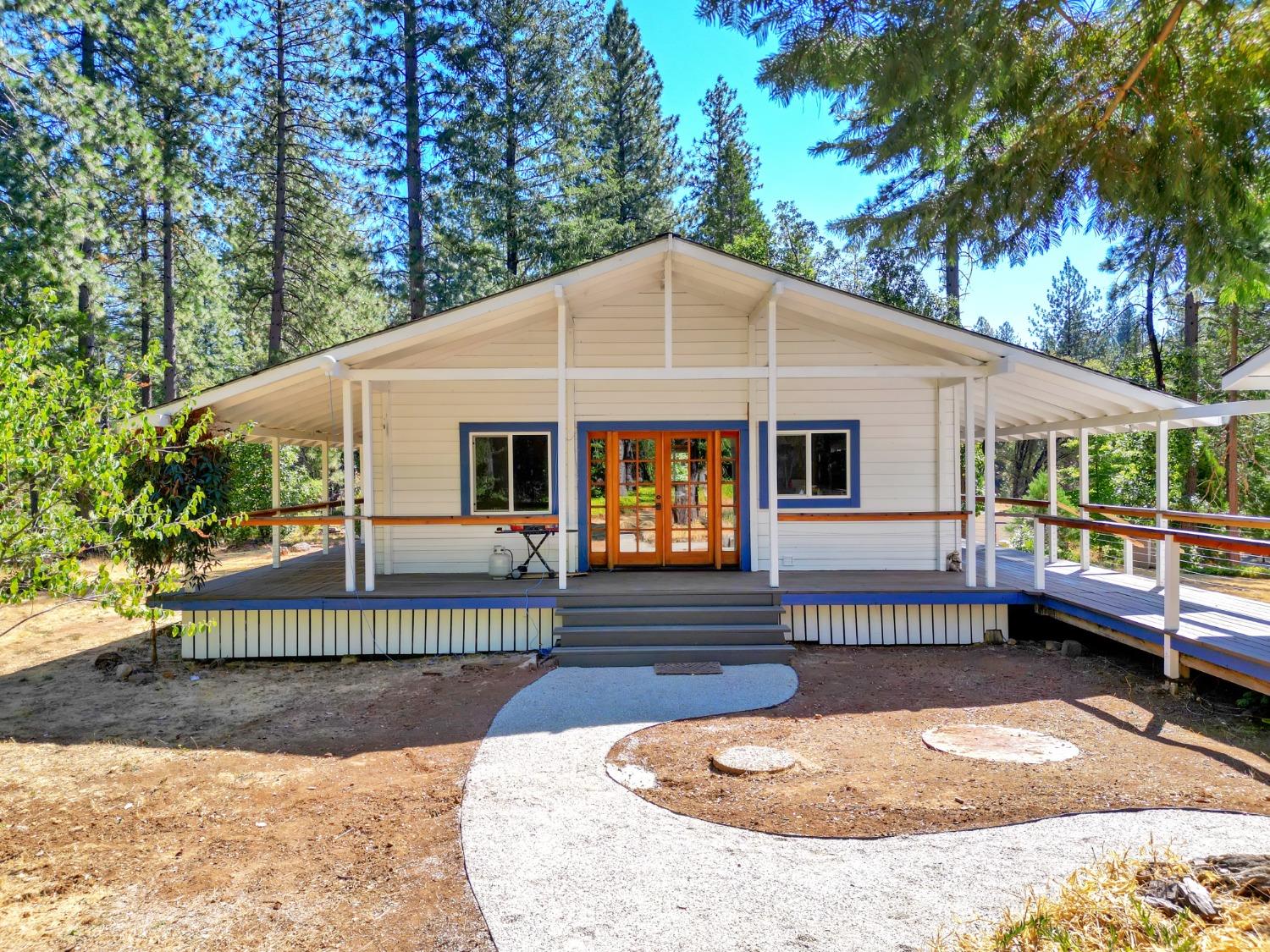 Detail Gallery Image 3 of 97 For 17153 Wild Plum Ln, Nevada City,  CA 95959 - 2 Beds | 2 Baths