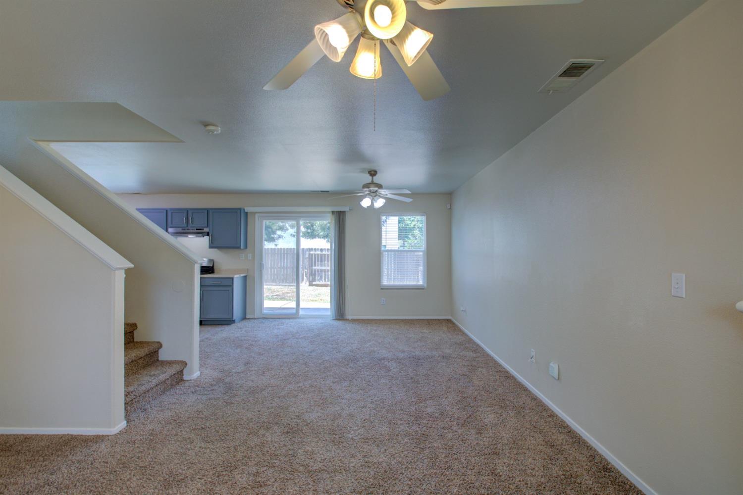 Detail Gallery Image 12 of 51 For 3751 Morning Glory Ave, Merced,  CA 95348 - 3 Beds | 2/1 Baths