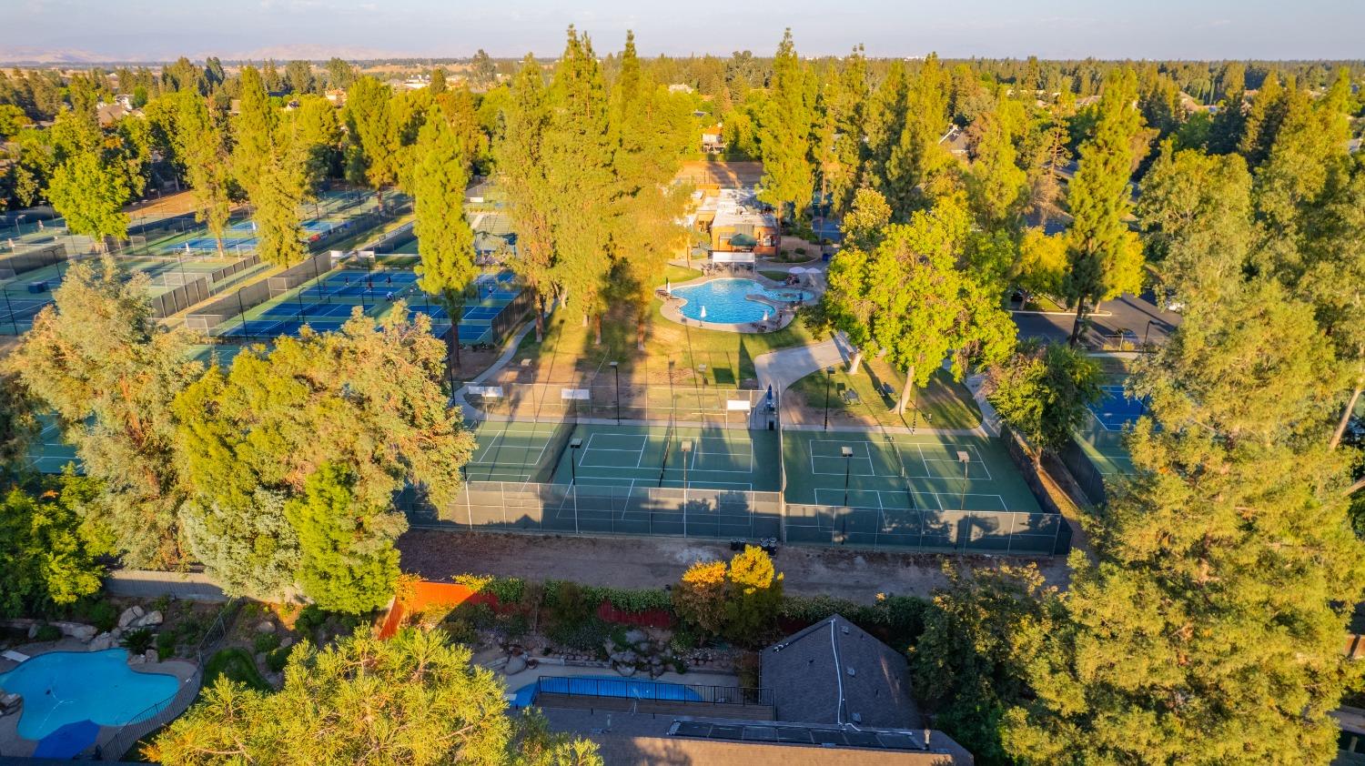 Detail Gallery Image 25 of 36 For 7442 N Tahan Ave, Fresno,  CA 93711 - 3 Beds | 2/1 Baths