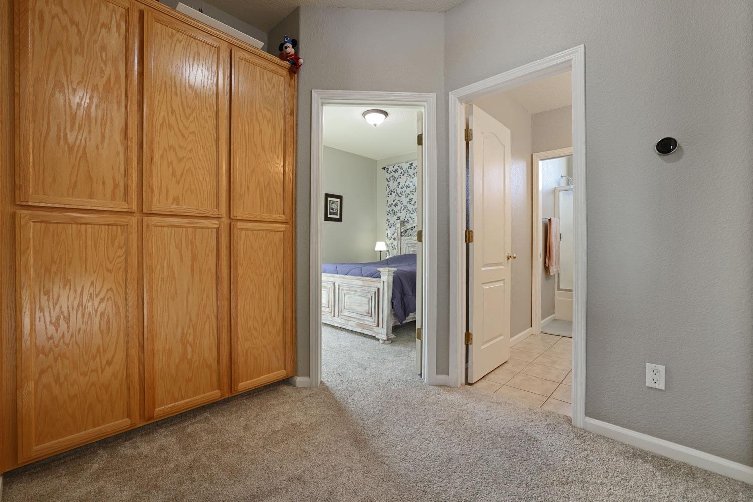 Detail Gallery Image 25 of 36 For 4552 Sugar Oak Dr, Turlock,  CA 95382 - 4 Beds | 2/1 Baths