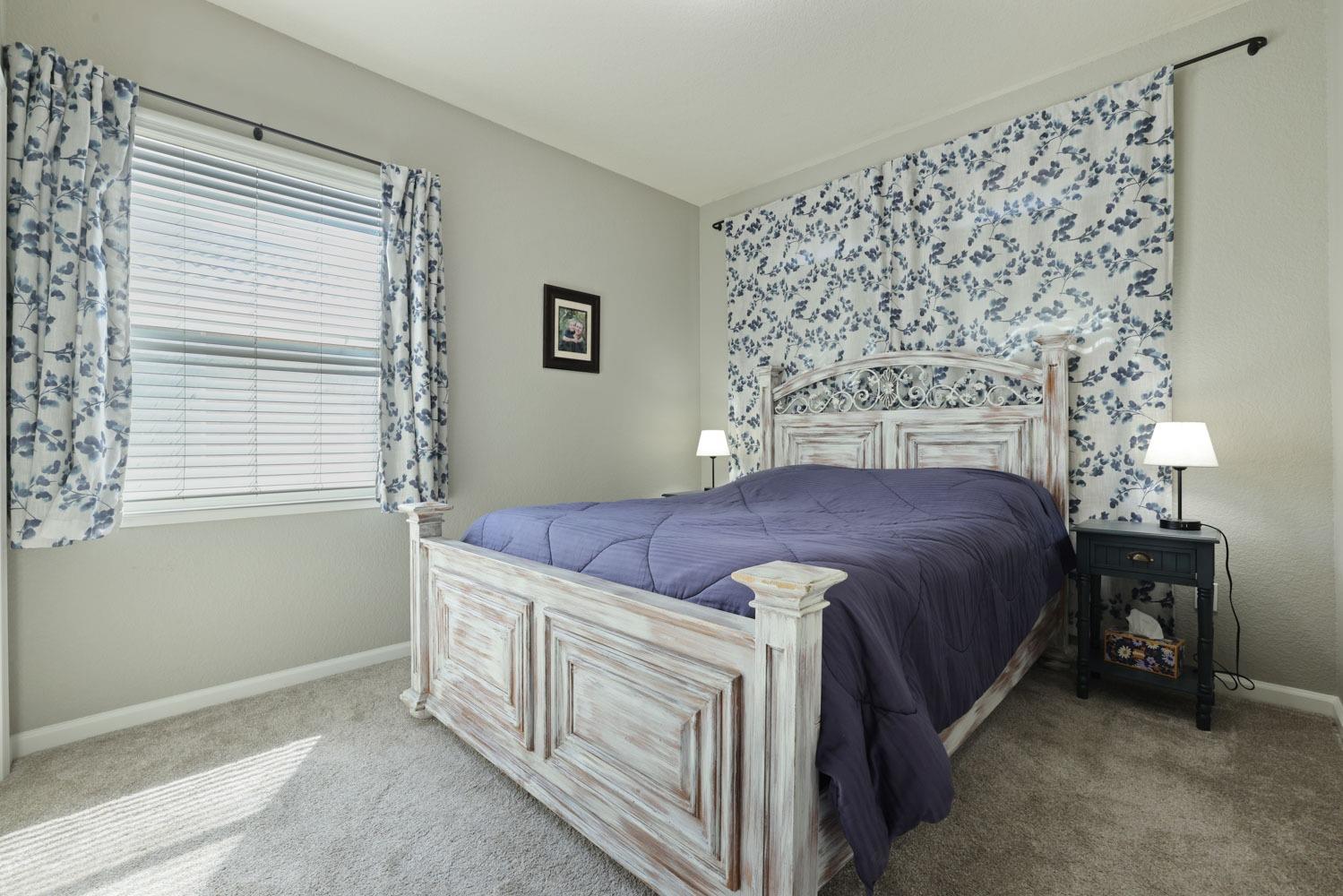 Detail Gallery Image 29 of 36 For 4552 Sugar Oak Dr, Turlock,  CA 95382 - 4 Beds | 2/1 Baths