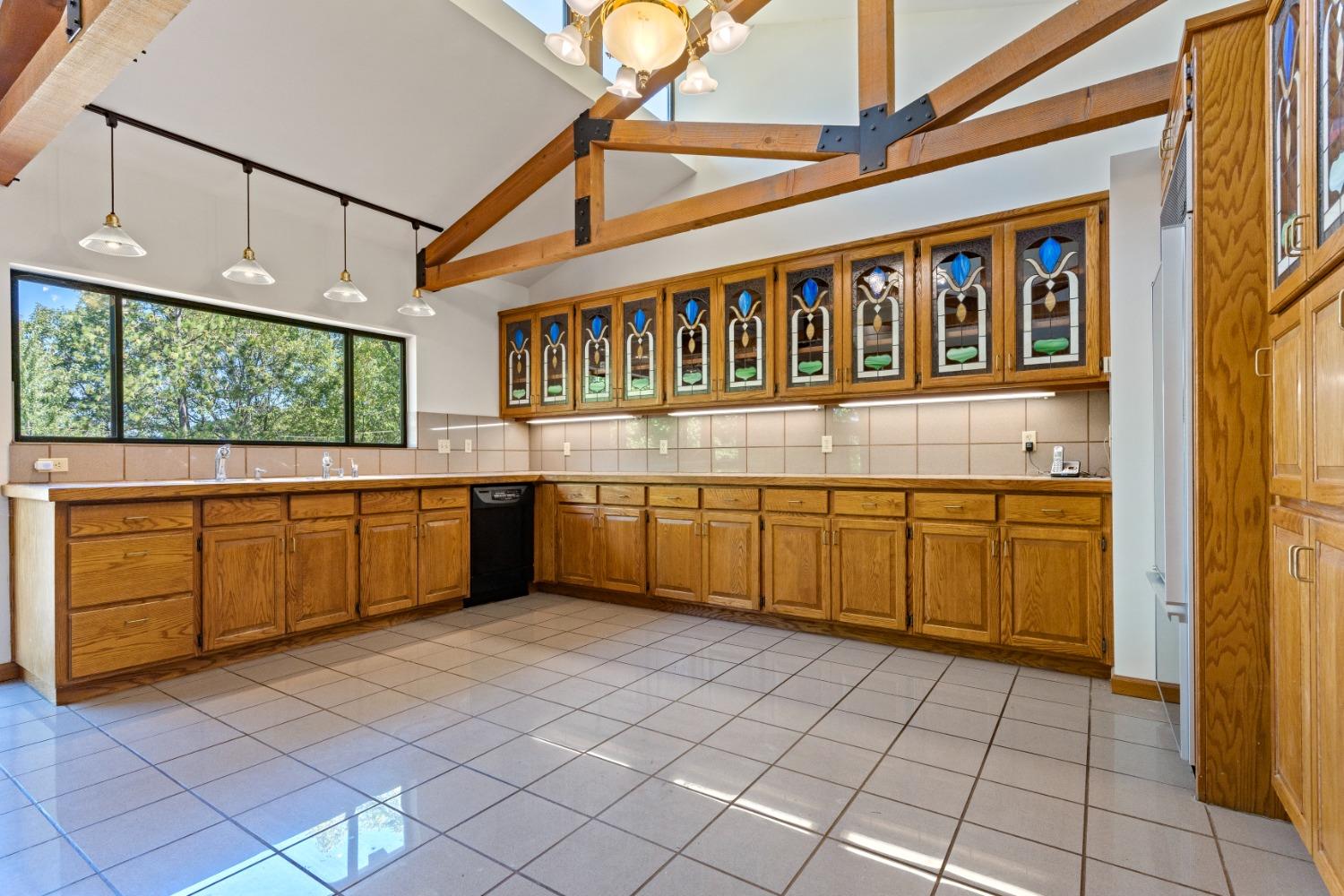 Detail Gallery Image 5 of 58 For 14070 Cartwright Way, Nevada City,  CA 95959 - 3 Beds | 2/1 Baths