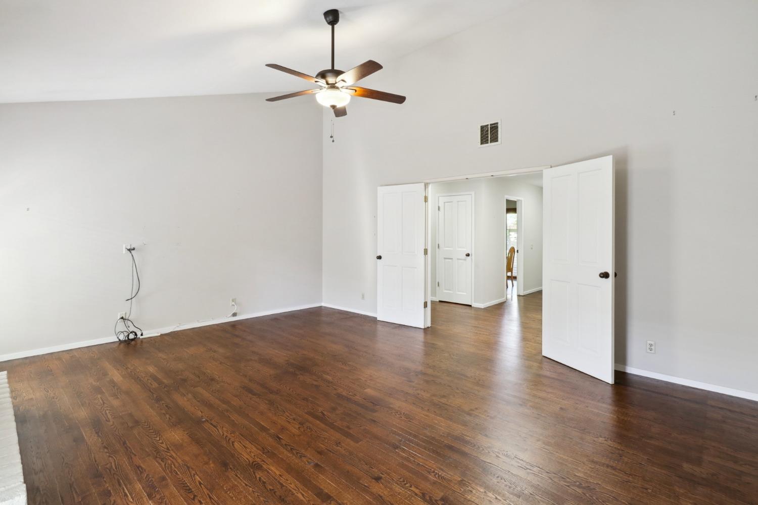 Detail Gallery Image 30 of 64 For 2861 Calle Vista Way, Sacramento,  CA 95821 - 2 Beds | 2/1 Baths