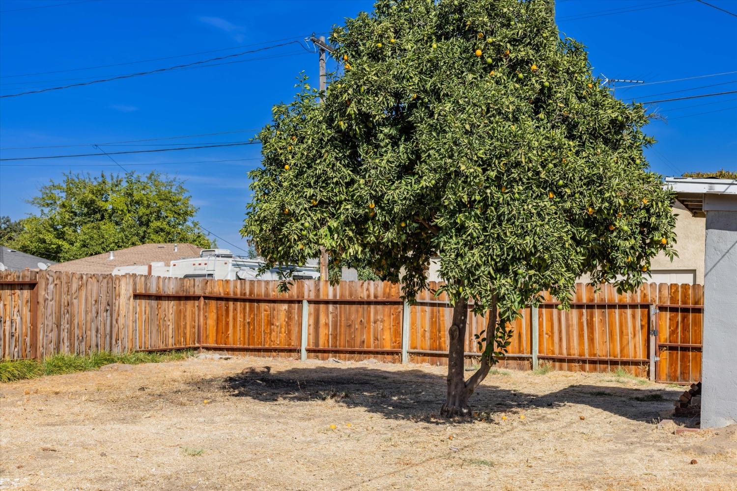 Detail Gallery Image 31 of 37 For 2704 Sparks Way, Modesto,  CA 95350 - 3 Beds | 2 Baths