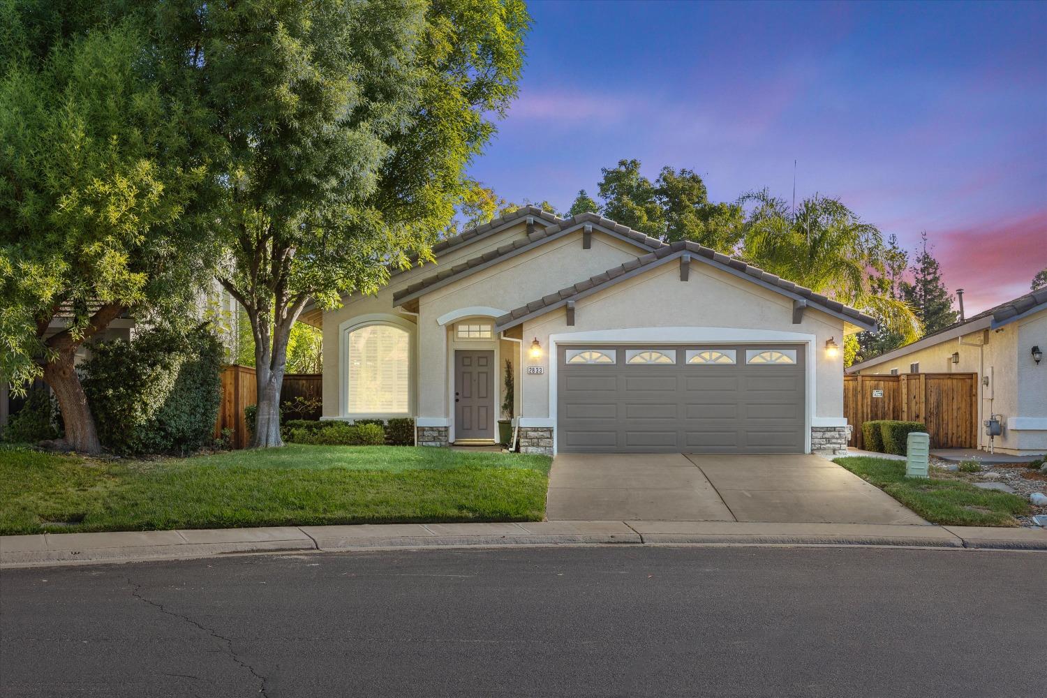 Detail Gallery Image 1 of 1 For 2833 Turnbuckle Cir, Elk Grove,  CA 95758 - 4 Beds | 2 Baths