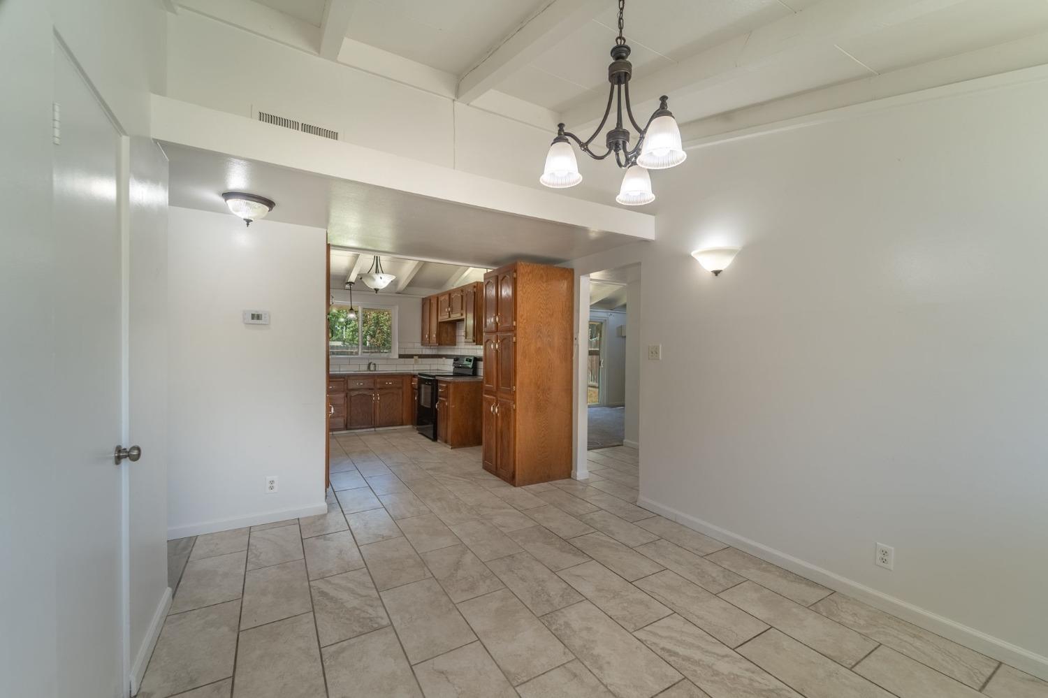 Detail Gallery Image 13 of 19 For 2157 1st St, Atwater,  CA 95301 - 3 Beds | 2 Baths